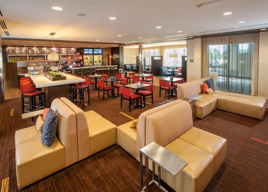 曼凯托万怡酒店 外观 照片